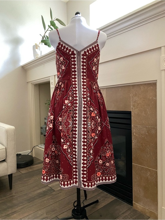 Banana Republic Dresses & Skirts - NWT Banana Republic Midi Dress in Burgundy Bandana Inspired Print Sz 8